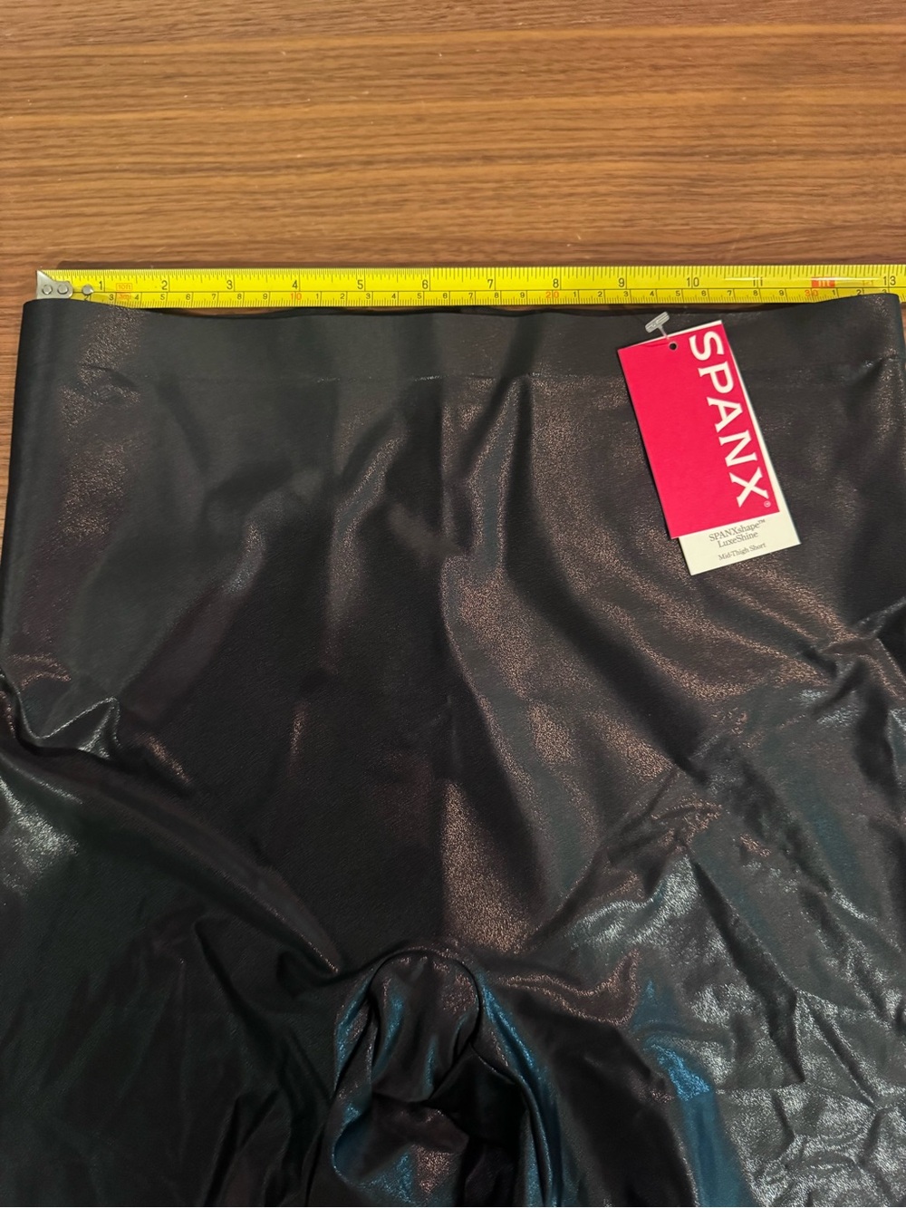 SPANX Black LuxeShine Mid-Thigh Shaping Short NWT - Picture 6 of 8